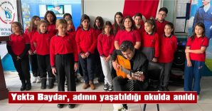 KABRİ ZİYARET EDİLDİ, OKULUNDA PROGRAM DÜZENLENDİ